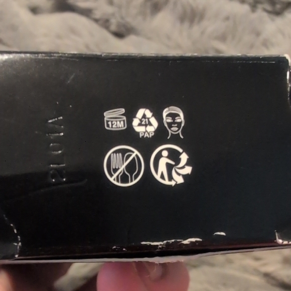 Kat Von D Good Apple Full-Coverage Serum Foundation In 15 Light NIB NEW IN BOX - Picture 15 of 16